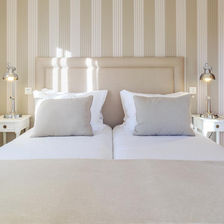 The Crest Hotel Almancil Room photo